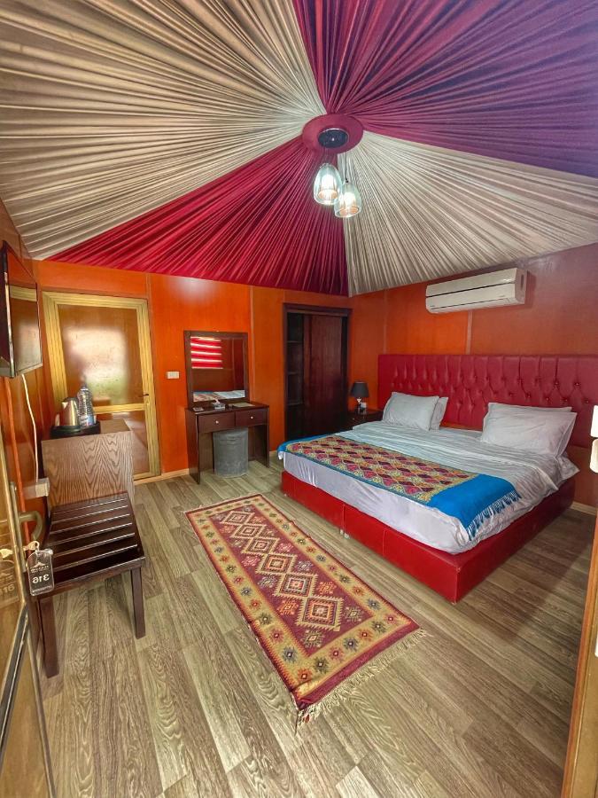 Rum Oasis Luxury Camp Wadi Rum Buitenkant foto