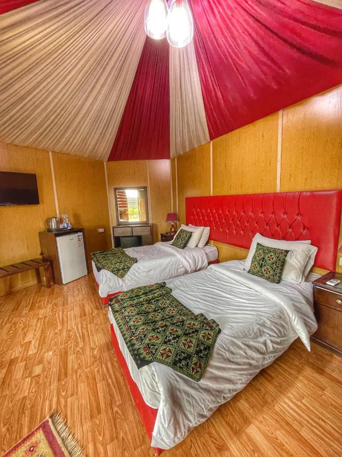 Rum Oasis Luxury Camp Wadi Rum Buitenkant foto