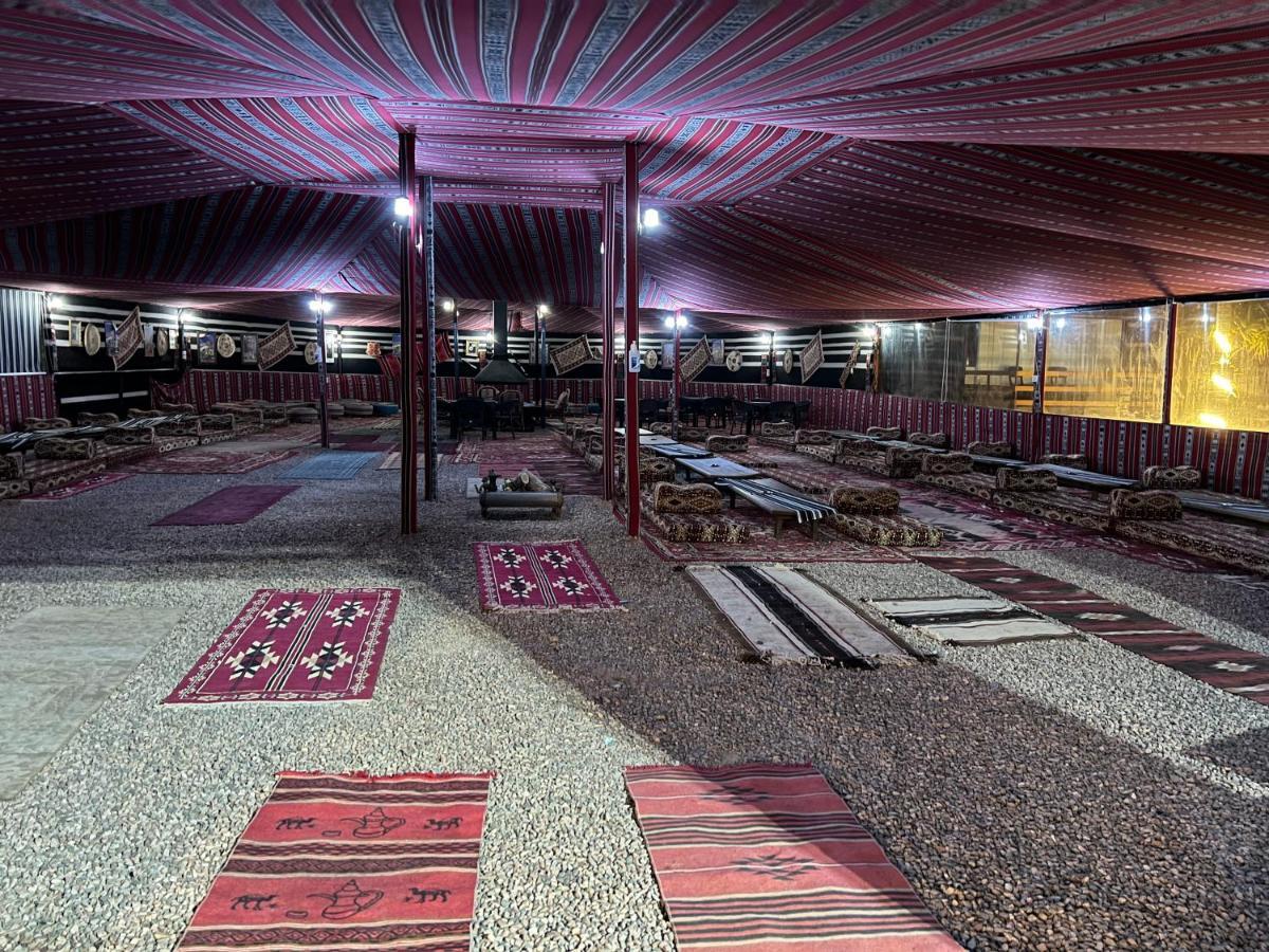 Rum Oasis Luxury Camp Wadi Rum Buitenkant foto