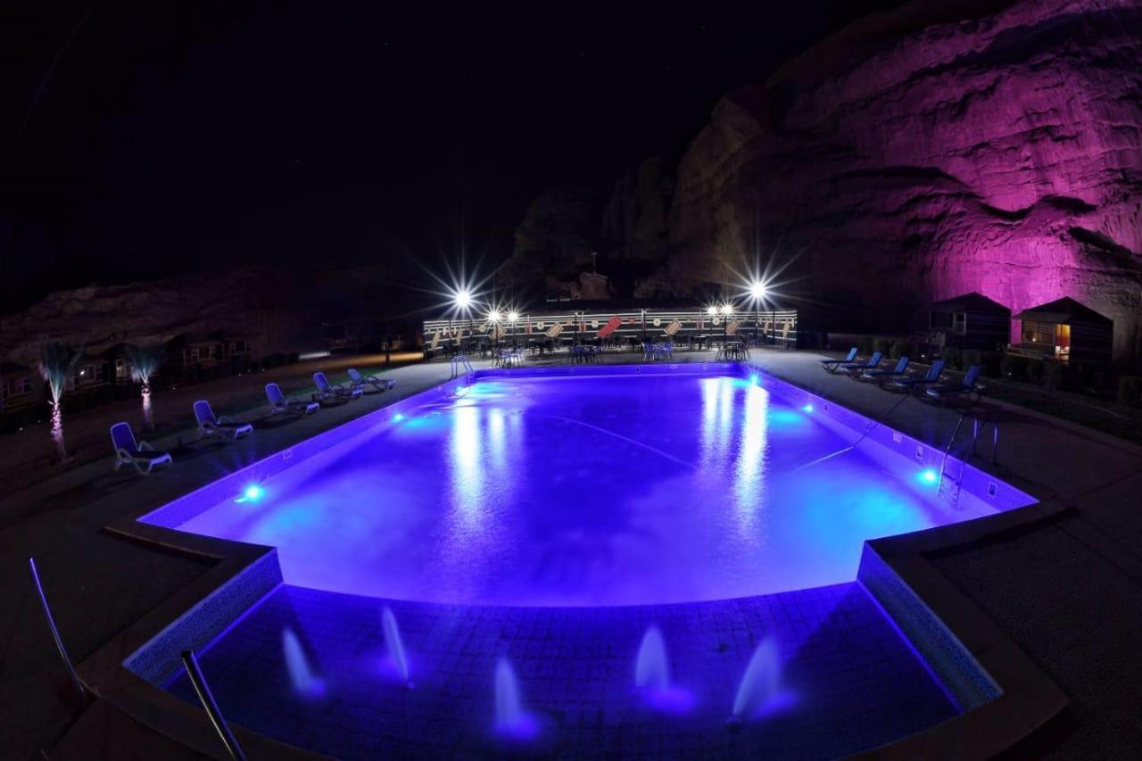 Rum Oasis Luxury Camp Wadi Rum Buitenkant foto