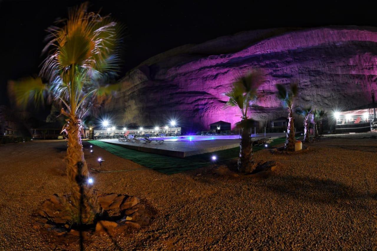 Rum Oasis Luxury Camp Wadi Rum Buitenkant foto