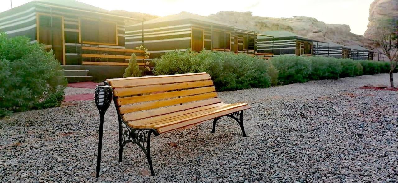 Rum Oasis Luxury Camp Wadi Rum Buitenkant foto